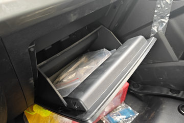 ���ǵ�T5 ��ҵ�� 4.2�׵��Ŵ��綯��դʽ�Ῠ ����100kWhͼƬ