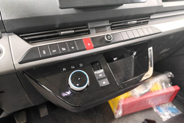 ���ǵ�T5 ��ҵ�� 4.2�׵��Ŵ��綯��դʽ�Ῠ ����100kWhͼƬ