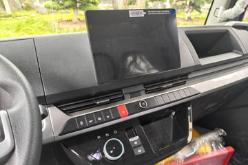 ���ǵ�T5 ��ҵ�� 4.2�׵��Ŵ��綯��դʽ�Ῠ ����100kWhͼƬ