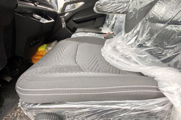 ���ǵ�T5 ��ҵ�� 4.2�׵��Ŵ��綯��դʽ�Ῠ ����100kWhͼƬ