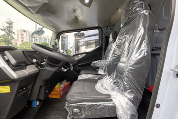 ���ǵ�T5 ��ҵ�� 4.2�׵��Ŵ��綯��դʽ�Ῠ ����100kWhͼƬ