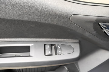 ���ǵ�T5 ��ҵ�� 4.2�׵��Ŵ��綯��դʽ�Ῠ ����100kWhͼƬ