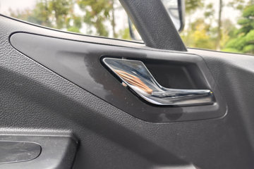 ���ǵ�T5 ��ҵ�� 4.2�׵��Ŵ��綯��դʽ�Ῠ ����100kWhͼƬ