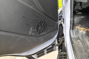 ���ǵ�T5 ��ҵ�� 4.2�׵��Ŵ��綯��դʽ�Ῠ ����100kWhͼƬ