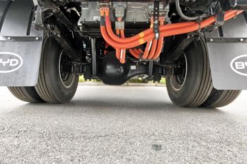 ���ǵ�T5 ��ҵ�� 4.2�׵��Ŵ��綯��դʽ�Ῠ ����100kWhͼƬ