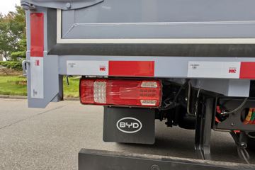 ���ǵ�T5 ��ҵ�� 4.2�׵��Ŵ��綯��դʽ�Ῠ ����100kWhͼƬ