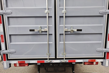 ���ǵ�T5 ��ҵ�� 4.2�׵��Ŵ��綯��դʽ�Ῠ ����100kWhͼƬ