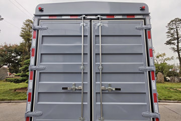 ���ǵ�T5 ��ҵ�� 4.2�׵��Ŵ��綯��դʽ�Ῠ ����100kWhͼƬ