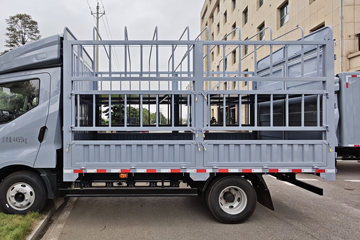 ���ǵ�T5 ��ҵ�� 4.2�׵��Ŵ��綯��դʽ�Ῠ ����100kWhͼƬ