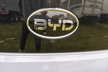 ���ǵ�T5 �Ƹ��� 4.03�׵��Ų��ʽ���̻�϶�����դʽ�Ῠ ����55.39kWhͼƬ