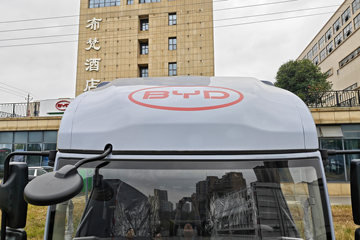 ���ǵ�T5 �Ƹ��� 4.03�׵��Ų��ʽ���̻�϶�����դʽ�Ῠ ����55.39kWhͼƬ