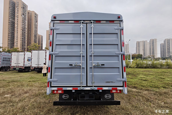 新车到店 常州市T5电动载货车仅需13.98万元