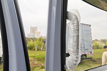 ���ǵ�T5 �Ƹ��� 4.03�׵��Ų��ʽ���̻�϶�����դʽ�Ῠ ����55.39kWhͼƬ