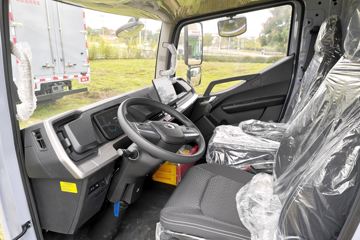 ���ǵ�T5 �Ƹ��� 4.03�׵��Ų��ʽ���̻�϶�����դʽ�Ῠ ����55.39kWhͼƬ