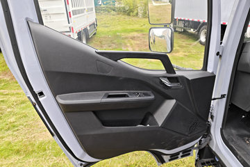 ���ǵ�T5 �Ƹ��� 4.03�׵��Ų��ʽ���̻�϶�����դʽ�Ῠ ����55.39kWhͼƬ