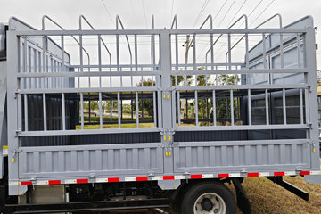 ���ǵ�T5 �Ƹ��� 4.03�׵��Ų��ʽ���̻�϶�����դʽ�Ῠ ����55.39kWhͼƬ