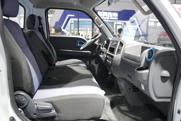 ����ɷ�EV200 ���ʰ� 3.79�׵��Ŵ��綯����΢�� �д��º�70.49kWhͼƬ