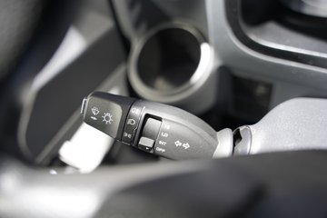 ����ɷ�EV200 ���ʰ� 3.79�׵��Ŵ��綯����΢�� �д��º�70.49kWhͼƬ