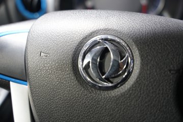 ����ɷ�EV200 ���ʰ� 3.79�׵��Ŵ��綯����΢�� �д��º�70.49kWhͼƬ