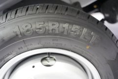 东风股份EV200 舒适版 3.79米单排纯电动栏板微卡 中创新航70.49kWh 东风股份EV200 舒适版 3.79米单排纯电动栏板微卡 中创新航70.49kWh