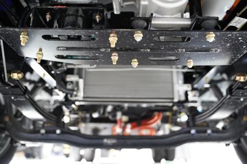 ����ɷ�EV200 ���ʰ� 3.79�׵��Ŵ��綯����΢�� �д��º�70.49kWhͼƬ