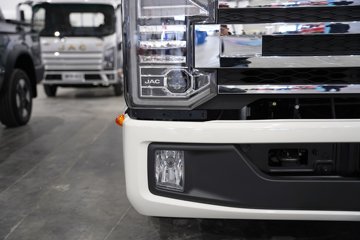 ���� ˧��S9 170���� 4.12�׵�����ʽ�ῨͼƬ