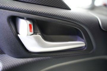 ���� ˧��S9 170���� 4.12�׵�����ʽ�ῨͼƬ