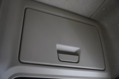 东风柳汽乘龙H5 4X2 气刹 9.7米排半纯电动厢式载货车 宁德时代246.67kWh