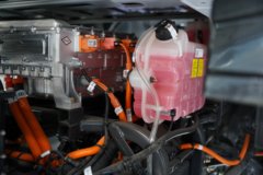 东风柳汽乘龙H5 4X2 气刹 9.7米排半纯电动厢式载货车 宁德时代246.67kWh