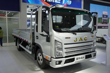 江淮骏铃A7 2.5L柴油 170马力 法士特8档 气刹 4.18米单排栏板轻卡