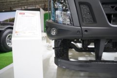 东风柳汽乘龙H5 8X4 7.6米排半纯电动自卸车 宁德时代600.92kWh