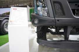 乘龙H5&nbsp;电动自卸车外观图片