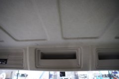 东风柳汽乘龙H5 8X4 7.6米排半纯电动自卸车 宁德时代600.92kWh