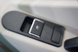 乘龙H5&nbsp;电动自卸车驾驶室图片