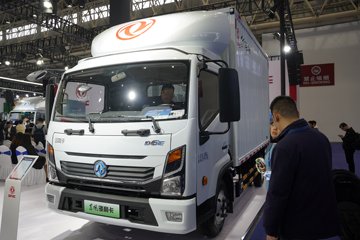 东风EV350 4.2米单排纯电动厢式轻卡 宁德时代100.46kWh