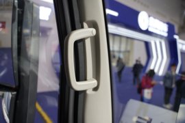 EV350&nbsp;电动载货车驾驶室图片