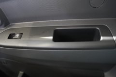 东风EV350 4.2米单排纯电动厢式轻卡 宁德时代100.46kWh