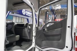 EV350&nbsp;电动载货车驾驶室图片