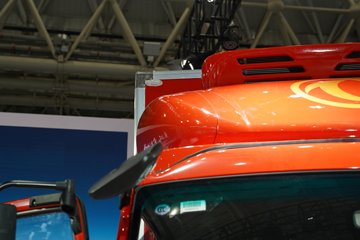 ����Ǭ��K6 180���� 2.5L���� 4X2 ��ʿ��6�� ���� 4.1����س�ͼƬ