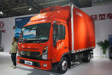 ����Ǭ��K6 180���� 2.5L���� 4X2 ��ʿ��6�� ���� 4.1����س�ͼƬ