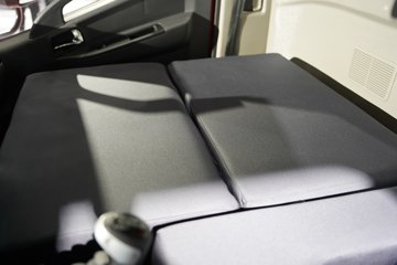 ����Ǭ��K6 180���� 2.5L���� 4X2 ��ʿ��6�� ���� 4.1����س�ͼƬ