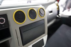 东风乾坤K6 180马力 2.5L柴油 4X2 法士特6档 4.1米冷藏车