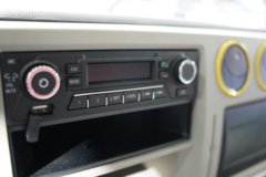 东风乾坤K6 180马力 2.5L柴油 4X2 法士特6档 4.1米冷藏车