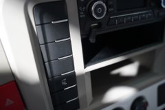 东风乾坤K6 180马力 2.5L柴油 4X2 法士特6档 4.1米冷藏车