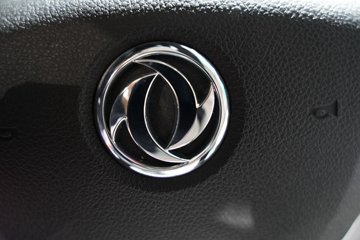 ����Ǭ��K6 180���� 2.5L���� 4X2 ��ʿ��6�� ���� 4.1����س�ͼƬ