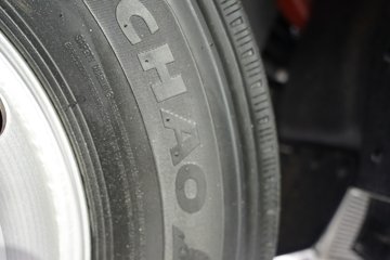����Ǭ��K6 180���� 2.5L���� 4X2 ��ʿ��6�� ���� 4.1����س�ͼƬ