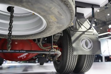 ����Ǭ��K6 180���� 2.5L���� 4X2 ��ʿ��6�� ���� 4.1����س�ͼƬ