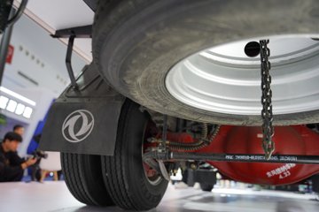 ����Ǭ��K6 180���� 2.5L���� 4X2 ��ʿ��6�� ���� 4.1����س�ͼƬ