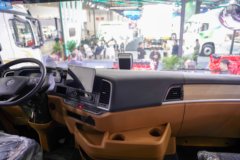 陕汽德龙G6000C 轻量化版 12.5L柴油 600马力 6X4 法士特16档 AMT自动档 牵引车 陕汽德龙G6000C 轻量化版 12.5L柴油 600马力 6X4 法士特16档 AMT自动档 牵引车