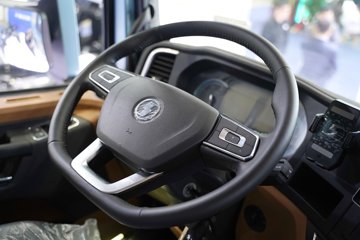 ��������G6000C �������� 12.5L���� 600���� 6X4 ��ʿ��16�� AMT�Զ��� ǣ����ͼƬ